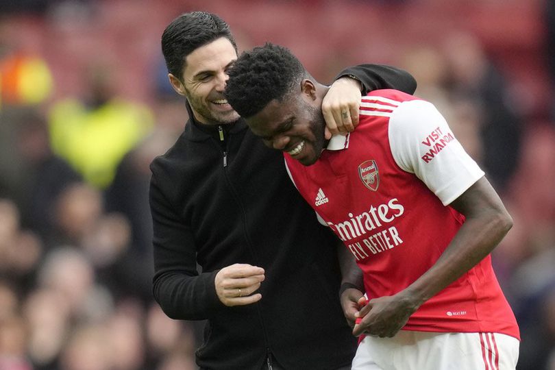 chuyển nhượng Thomas Partey ở lại Arsenal 